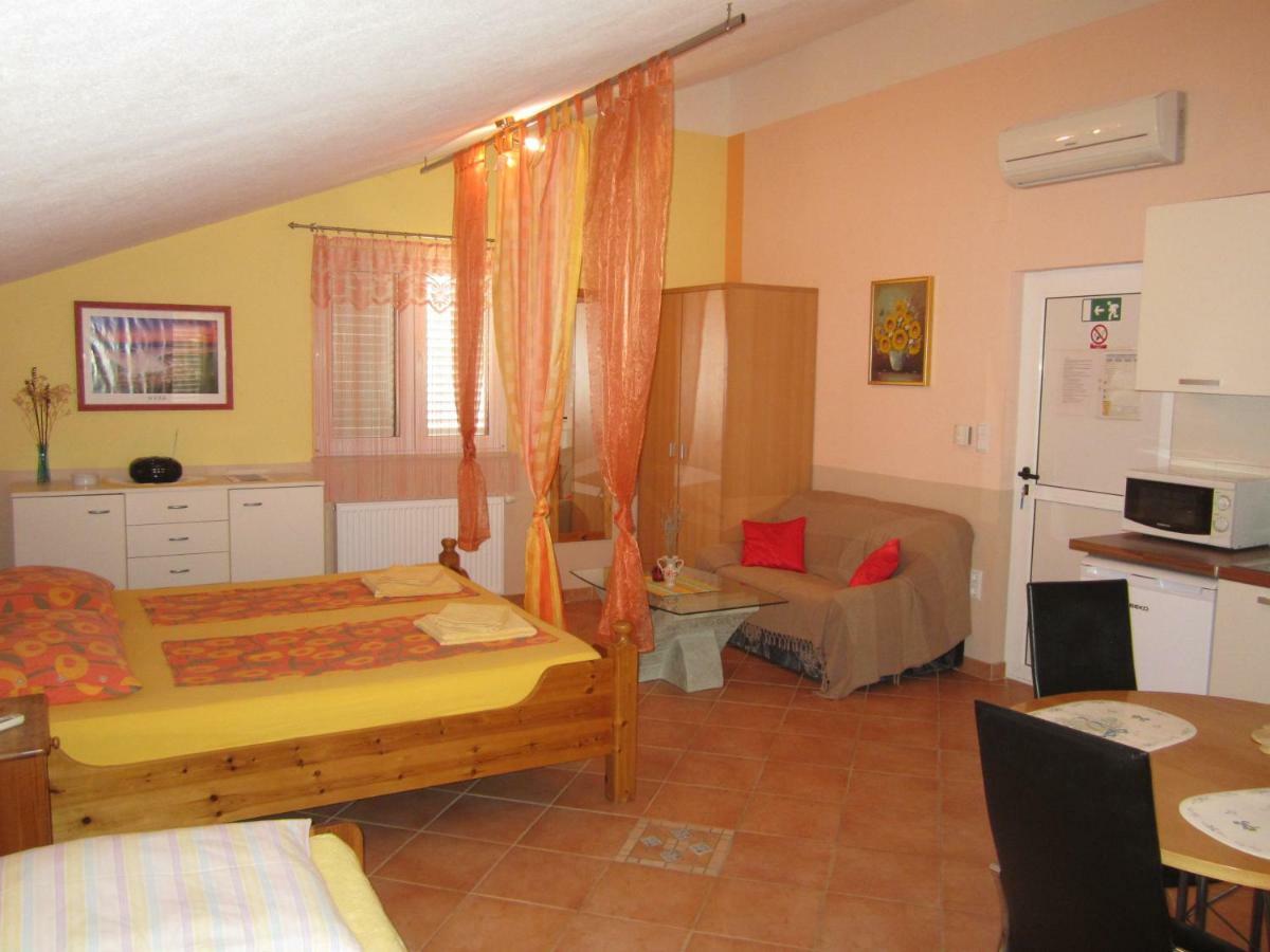 Apartments Villa Bella Vista Hvar 赫瓦尔 外观 照片